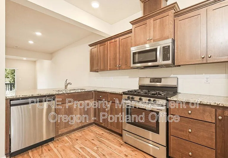 6714 NW 158th Ave — Photo 12