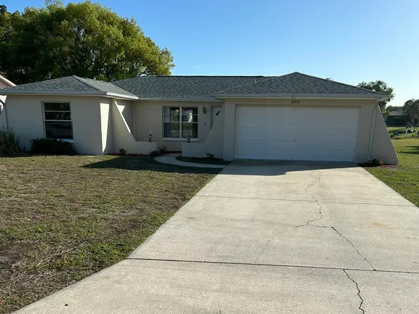 8991 Lismore Ct, Weeki Wachee, FL 34613