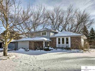 21707 Harney St, Elkhorn, NE 68022