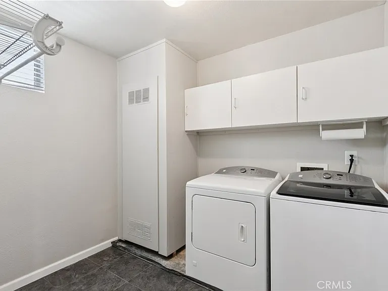 26107 McBean Pkwy — Photo 32