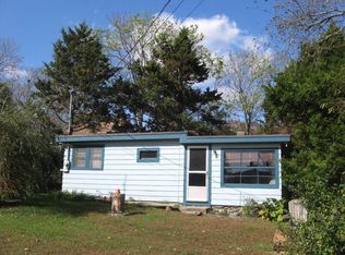 15 Little Creek Ln, Middletown, RI 02842