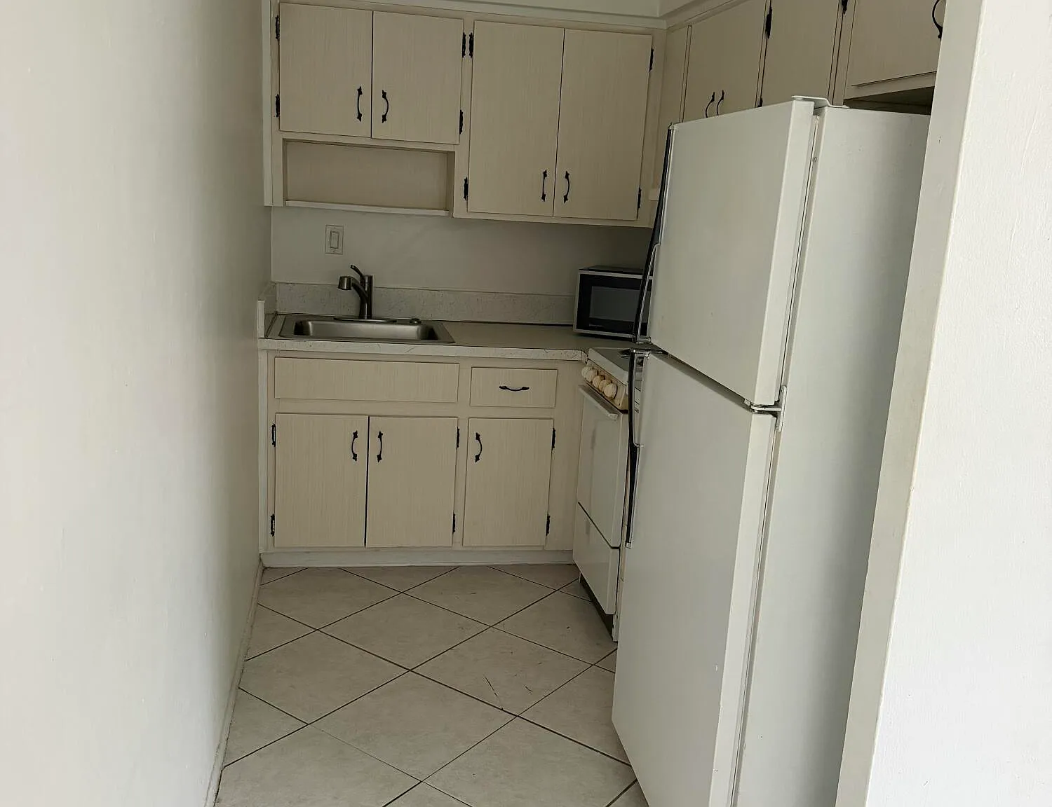 1 bed, 1.0 bath, 588 sqft, $1,495 — Photo 3