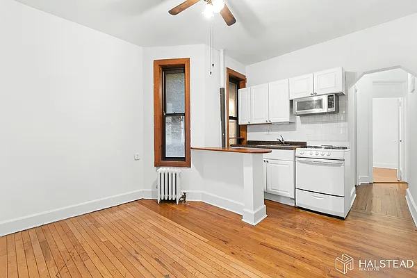 Rented by Halstead Real Estate | media 19