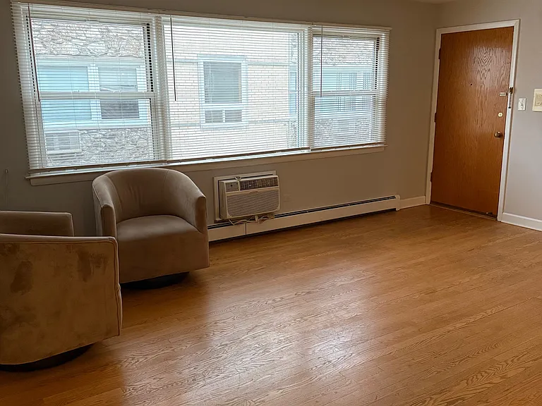 8614 W Berwyn Ave #2 — Photo 6