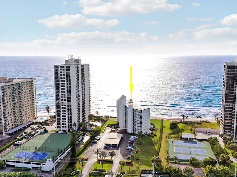 5400 N Ocean Dr — Photo 32