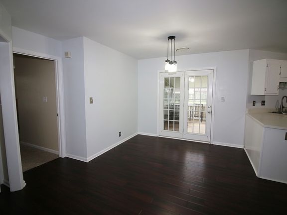 2nd image of 3864 Gaine Dr