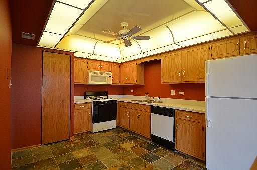 4th image of 16060 Crystal Creek Dr APT 2B