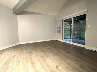 13894 102nd Ave #204, Surrey, BC V3T 1P1