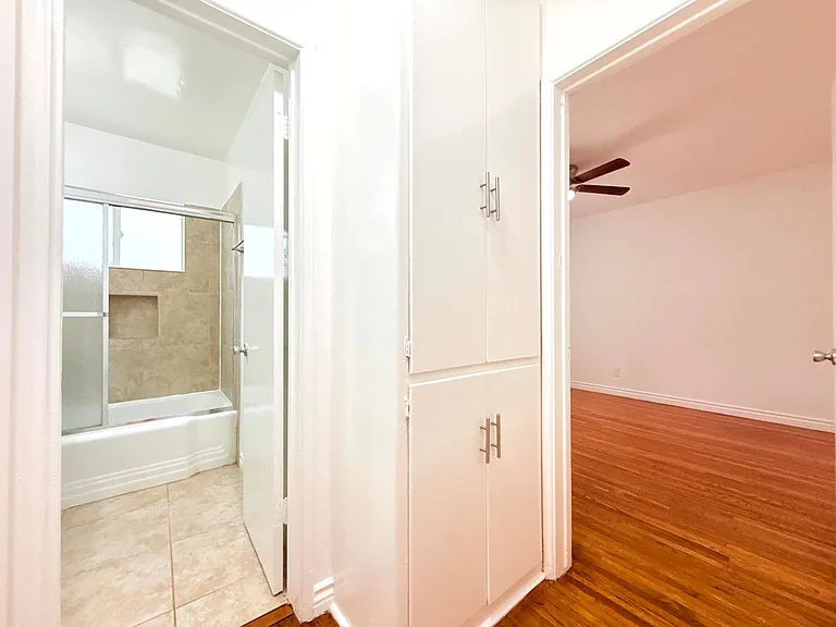 1415 Hudson Avenue — Photo 9