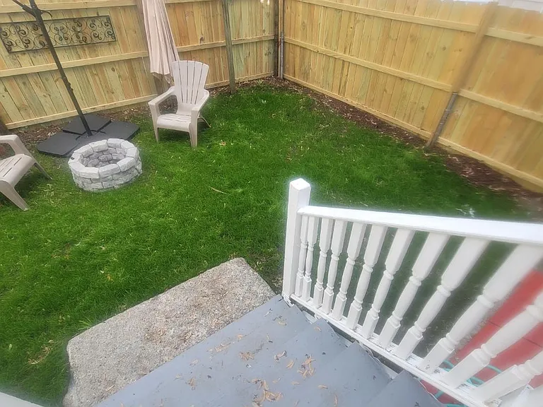 969 Maplewood Ave — Photo 11
