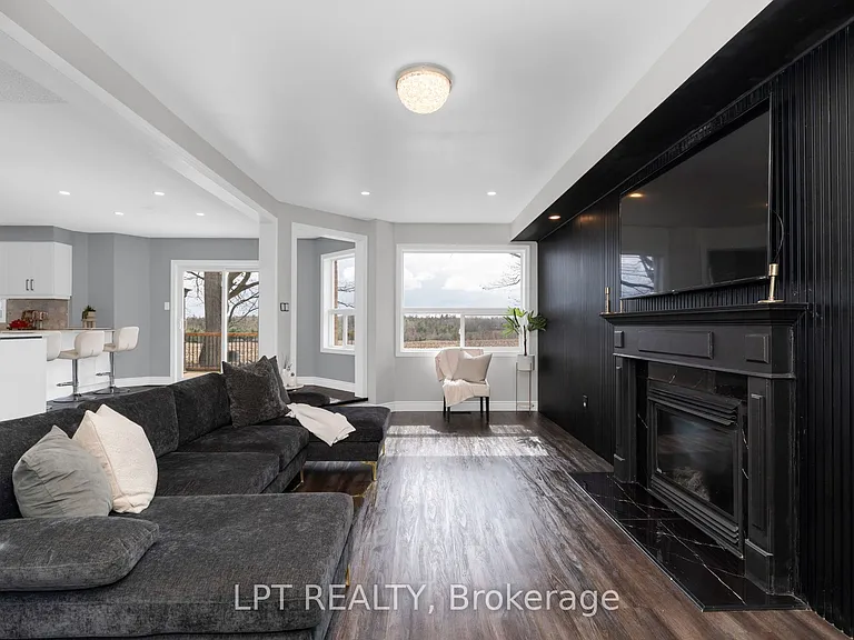 47 Northview Cres — Photo 5