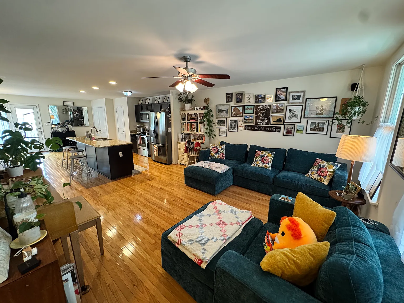 3 bed, 2.5 bath, 1500 sqft, $2,950 — Photo 3