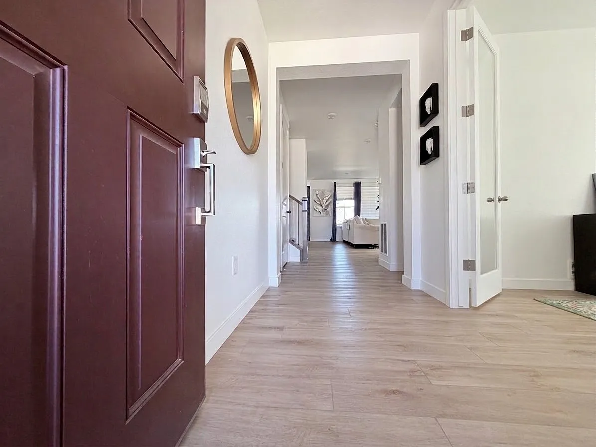 3 bed, 3.5 bath, $3,700 — Photo 2