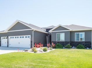 701 Calypso Dr, Bismarck, ND 58504