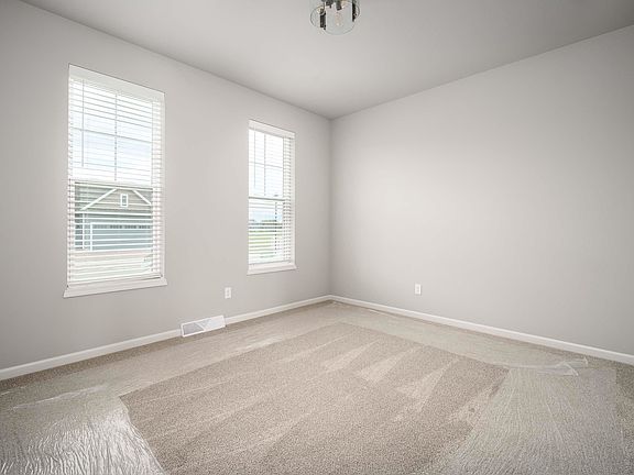 3rd image of 2019 Leopold Way