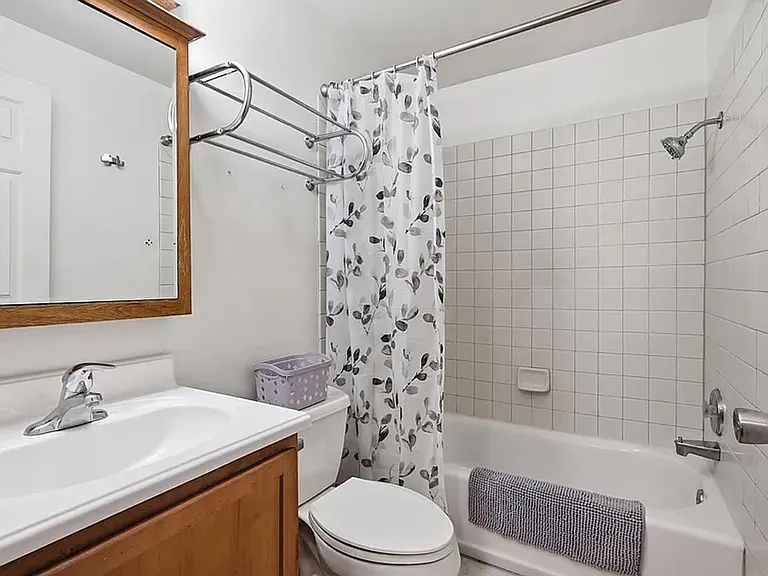 149- 1735, 1737 NE Wichita Way — Photo 15