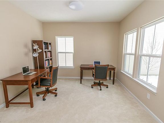 4th image of 3150 Blackburn Ln