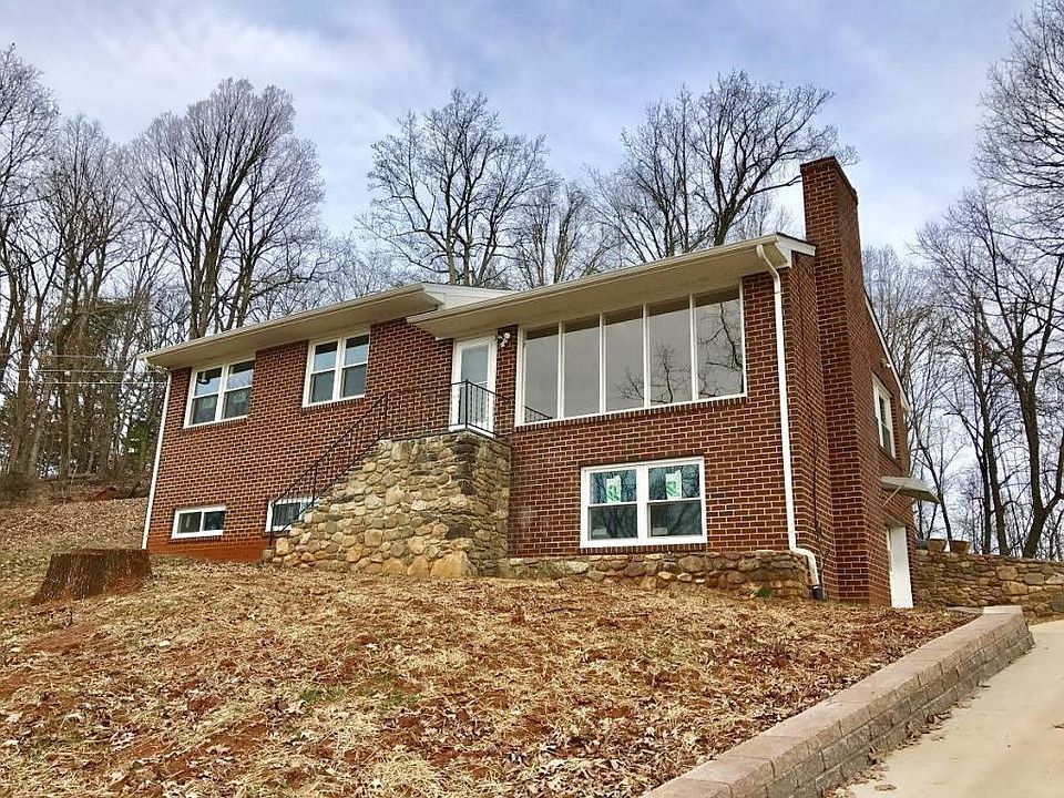 1st image of 729 Skycoe Dr
