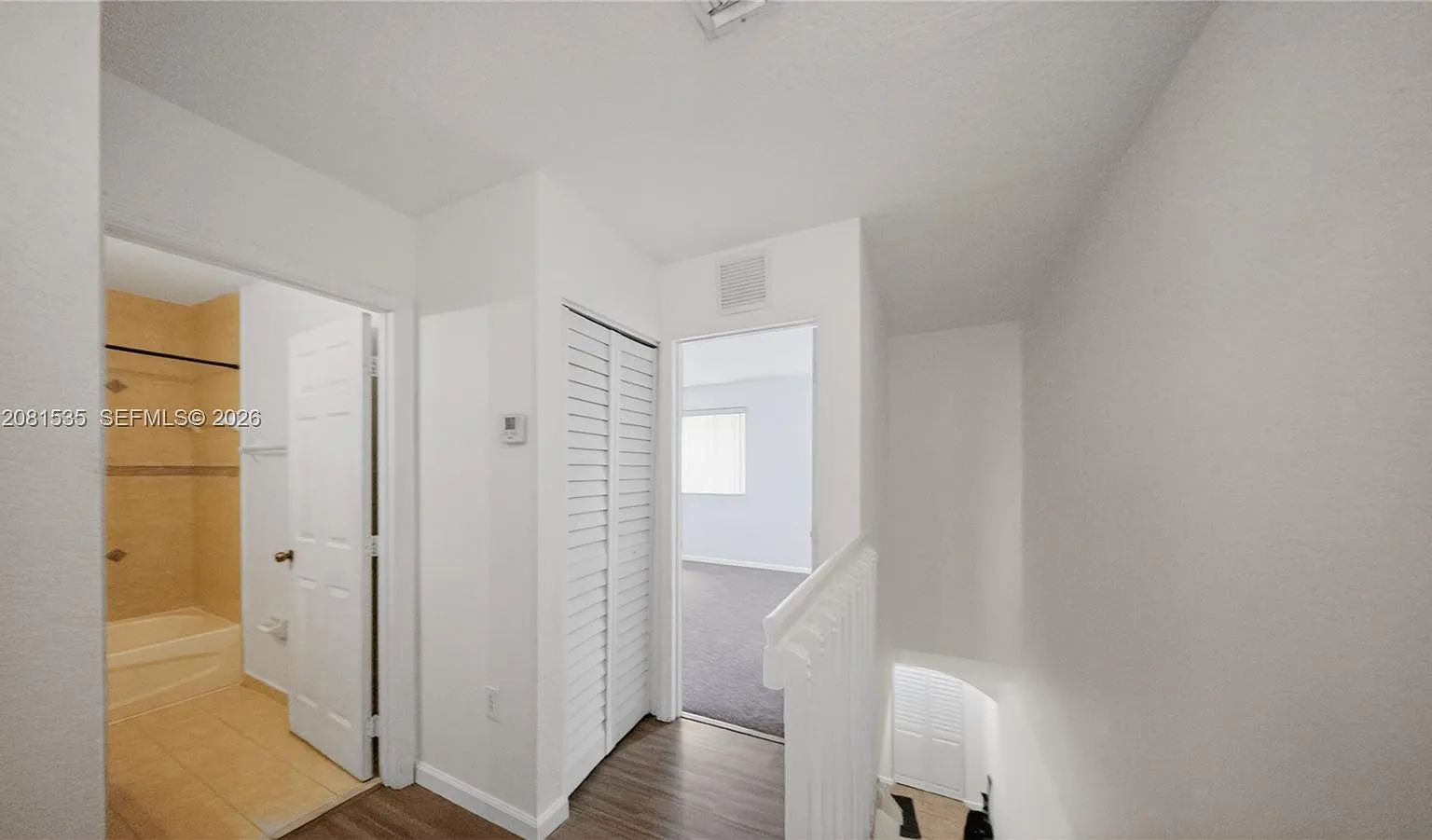 South Pointe Cove Condo — Photo 2
