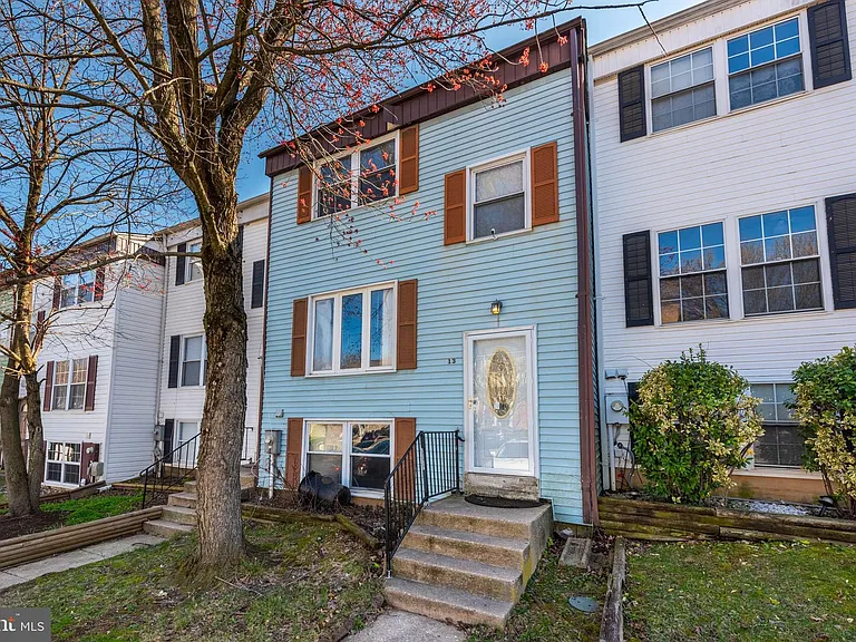 13 Bohn Ct — Photo 24