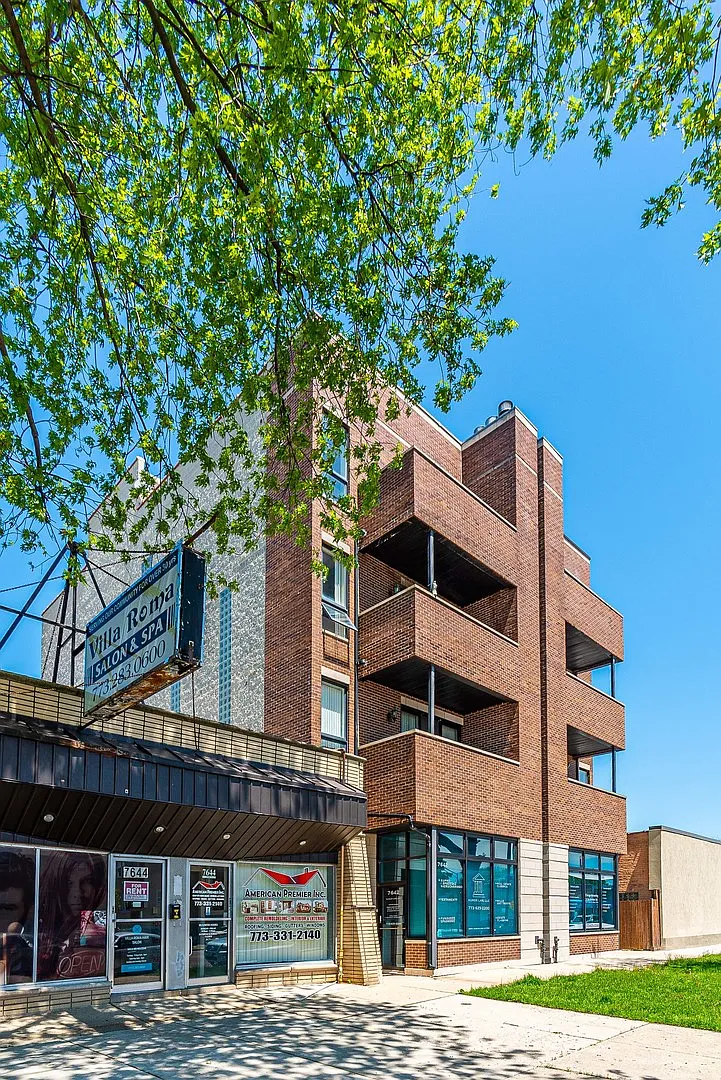 2 bed, 1000 sqft, $2,250 — Photo 1