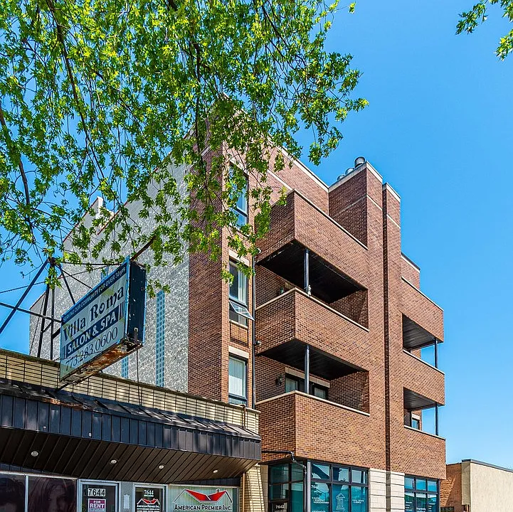 7642 W Belmont Ave #2