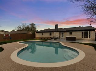 6048 Holiday Ln, North Richland Hills, TX 76180