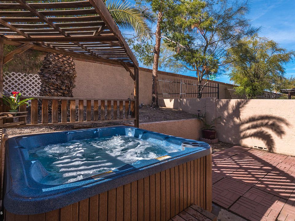 1st image of 1638 N El Camino Dr