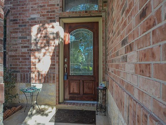 3rd image of 3906 Jade Cove Ln