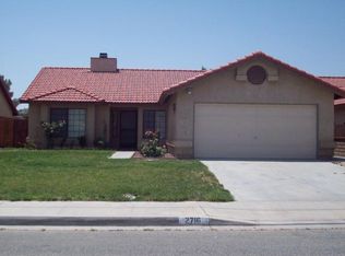 2716 Knox Ave, Rosamond, CA 93560