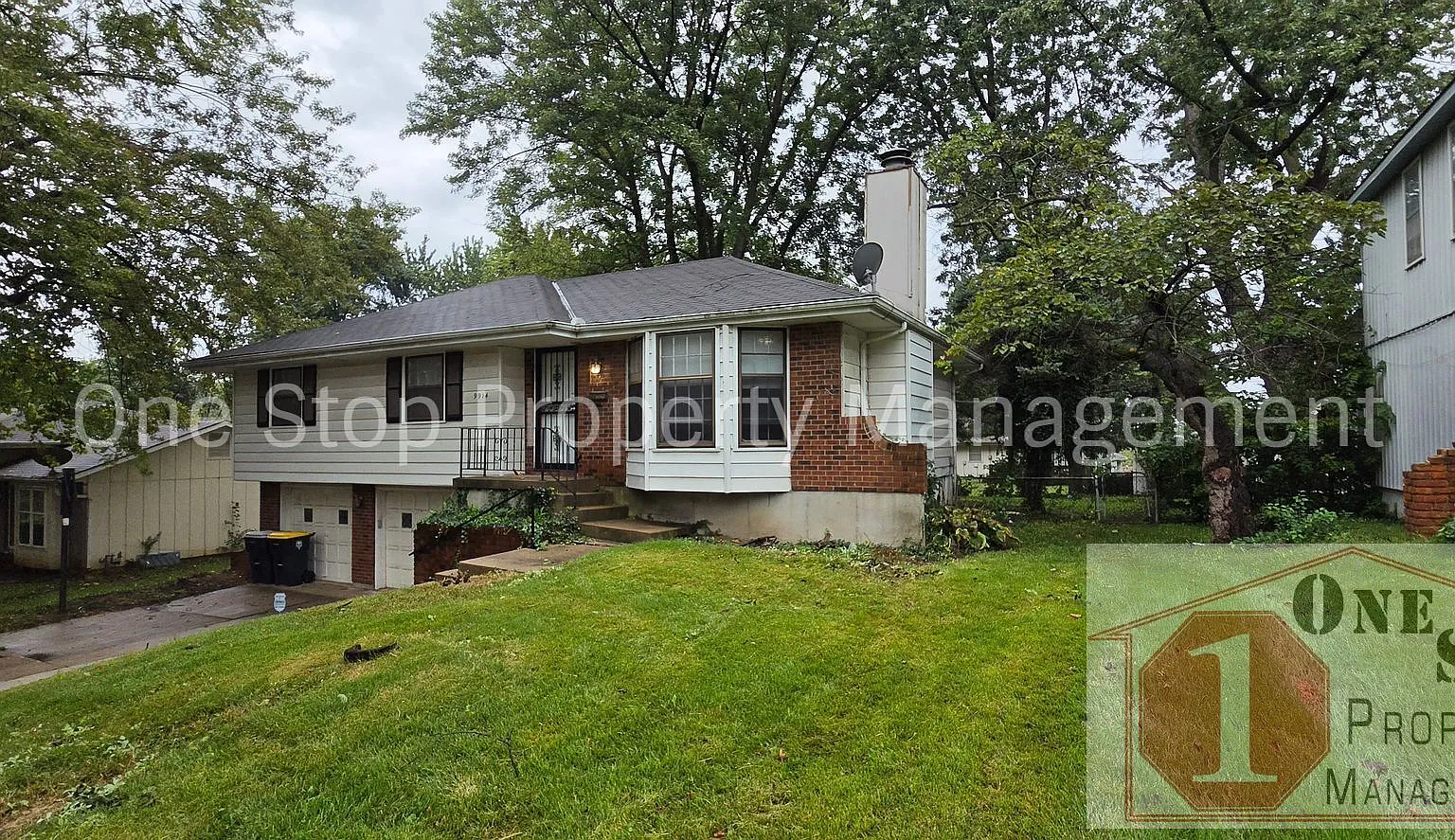 Beautiful 3 Bedroom/ 1.5 Bathroom Home in Kansas City — Photo 1