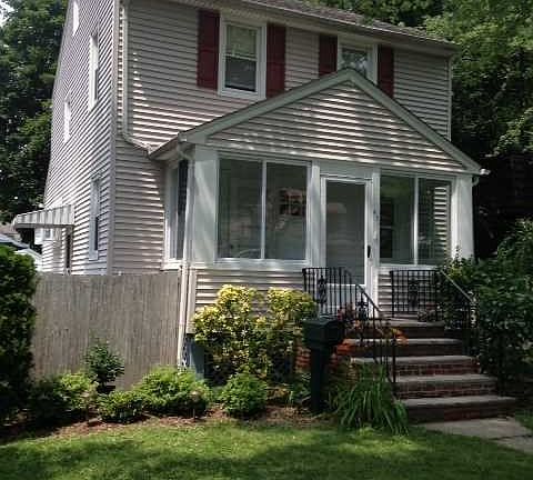 2nd image of 47 Palm St