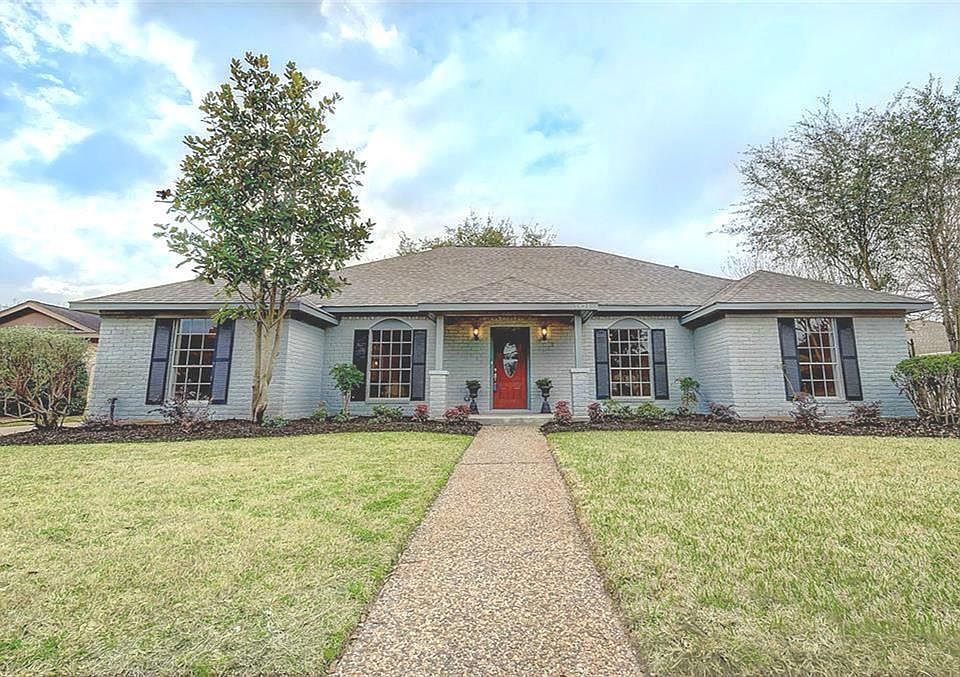 1st image of 1821 Country Club Blvd