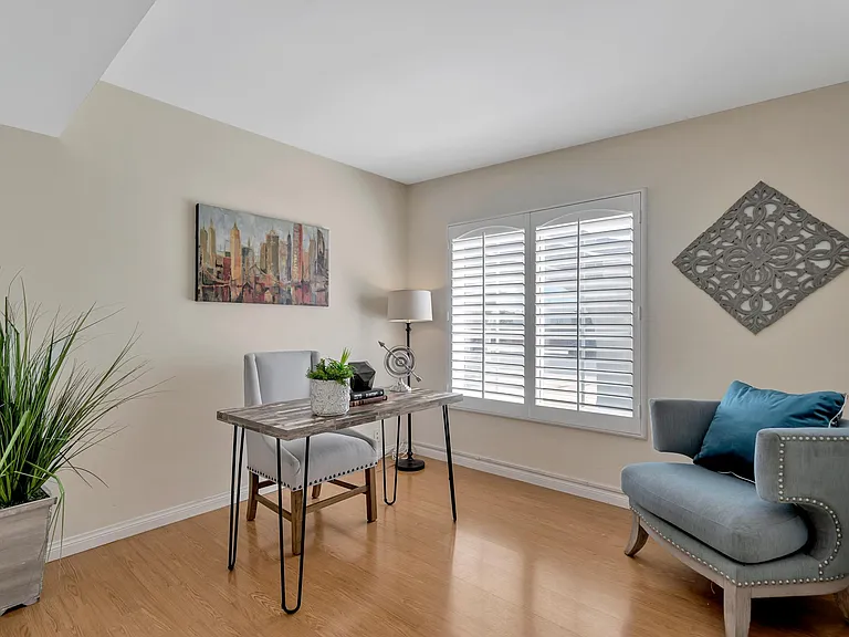 9131 Warfield Dr — Photo 41