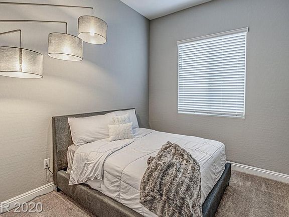 5th image of 3444 Molinos Dr