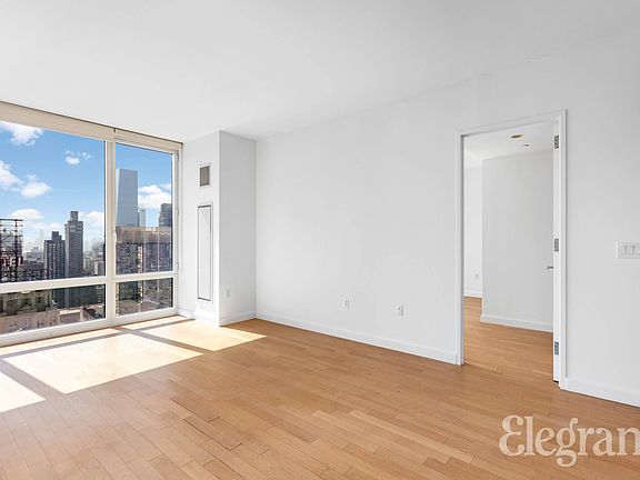 5th image of 247 W 46th St APT 3404