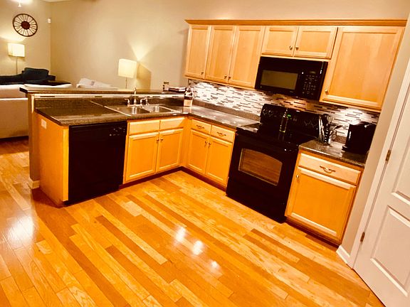2nd image of 2544 New Holland Cir