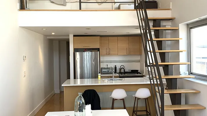 Rented by Nooklyn NYC LLC | media 9