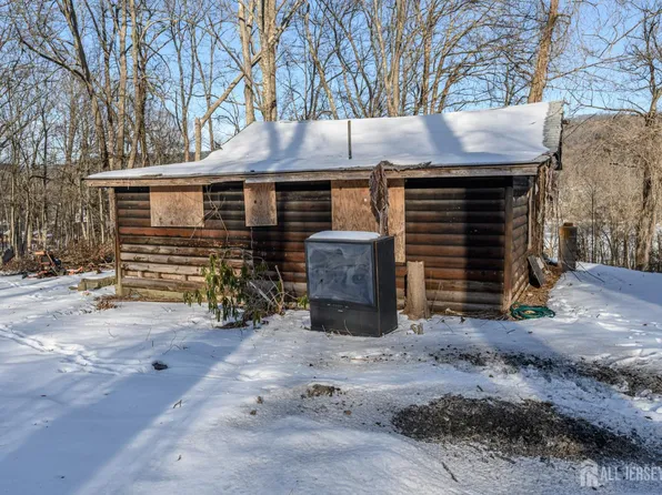 10 Flatbush Rd, Sussex, NJ 07461