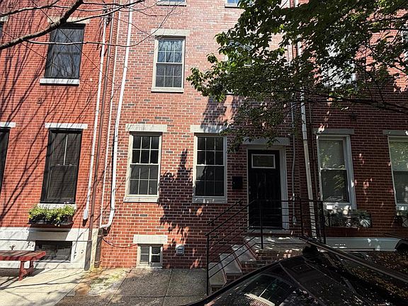 2nd image of 709 S Warnock St