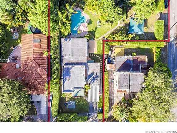4th image of 11380 NE 8th Ave