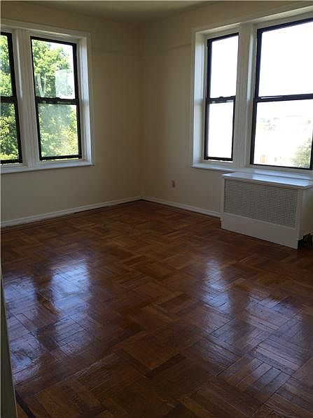 1st image of 1675 Cropsey Ave
