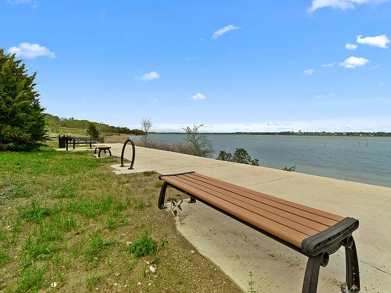 Reveal on the Lake — Photo 46