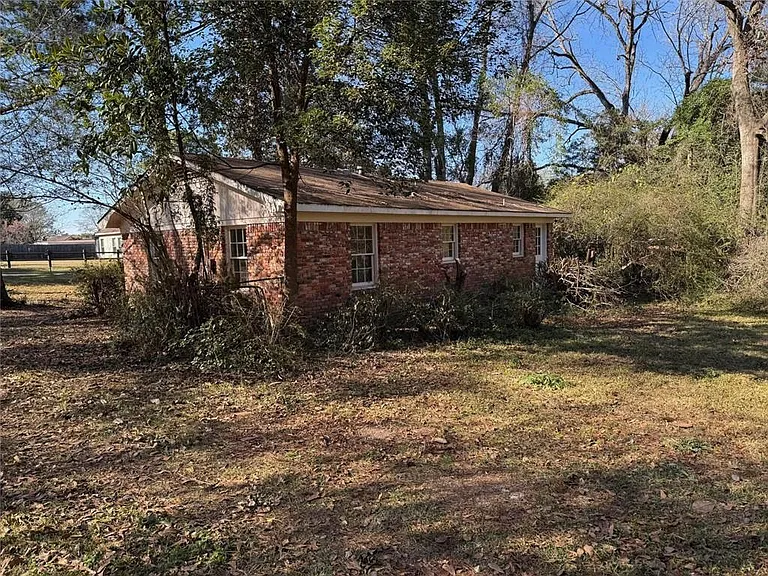 1728 Tew Dr — Photo 14