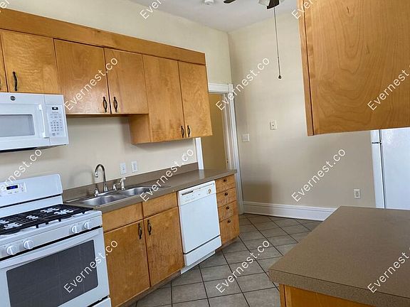3rd image of 804 W Clay St #B