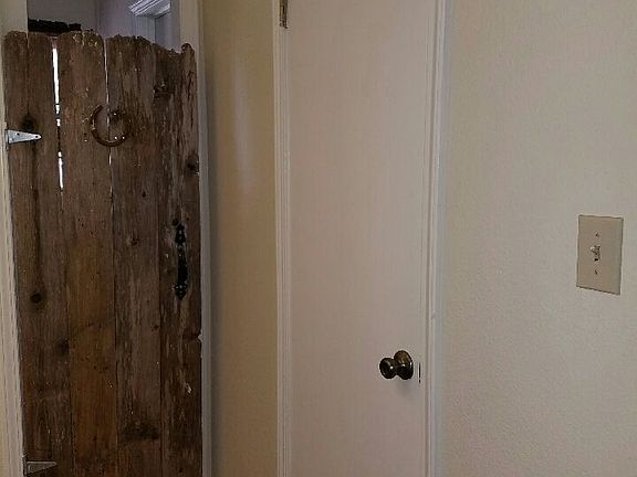 2nd image of 281 Laura Ln Suite A