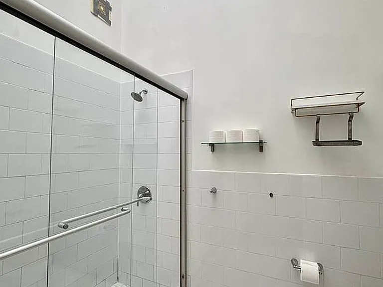 47 Thames St #405 — Photo 8