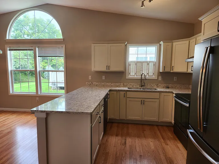 113 Braintree Dr — Photo 11