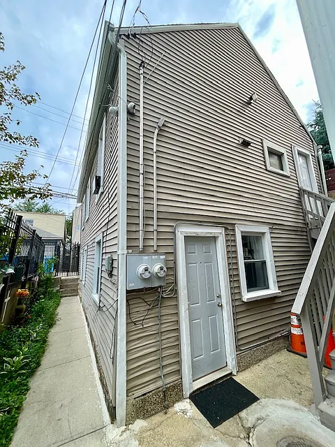 2227 W 19th St #1