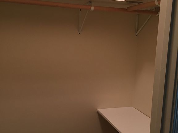 2nd image of 103 N Louise St